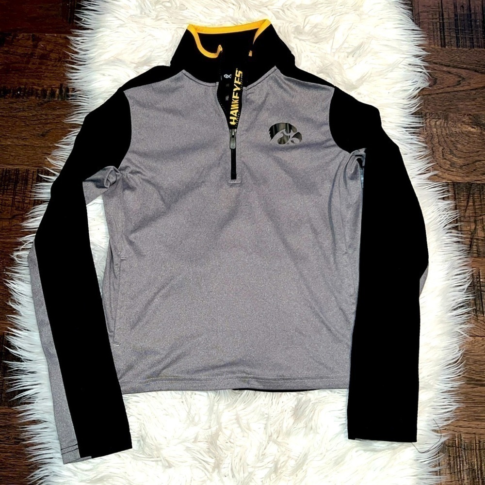 Trendy 1/2 Zip Iowa Hawkeyes Pullover